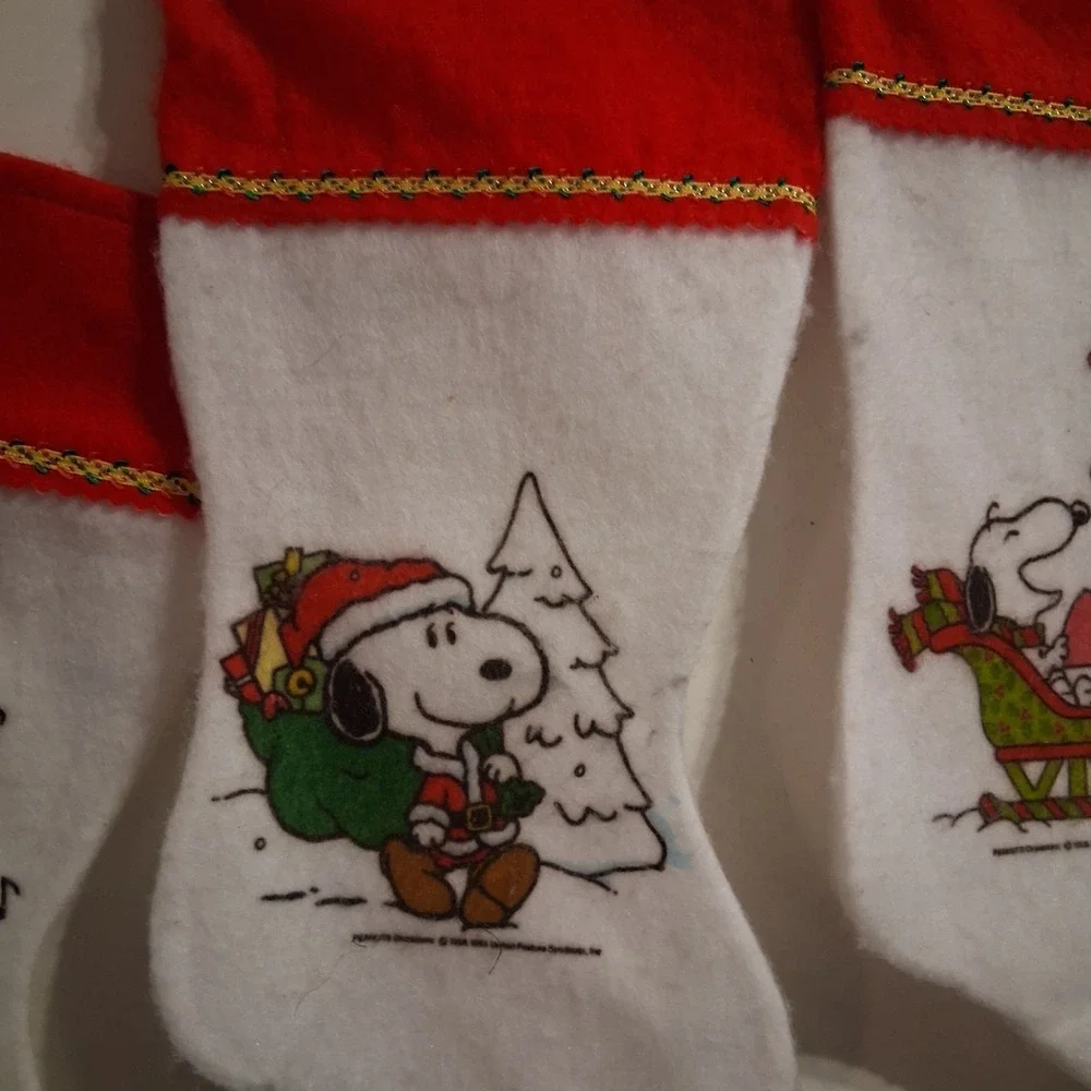 Vintage Peanuts Snoopy Christmas Stockings‎ Felt Graphic Print Lot Of 4 EUC